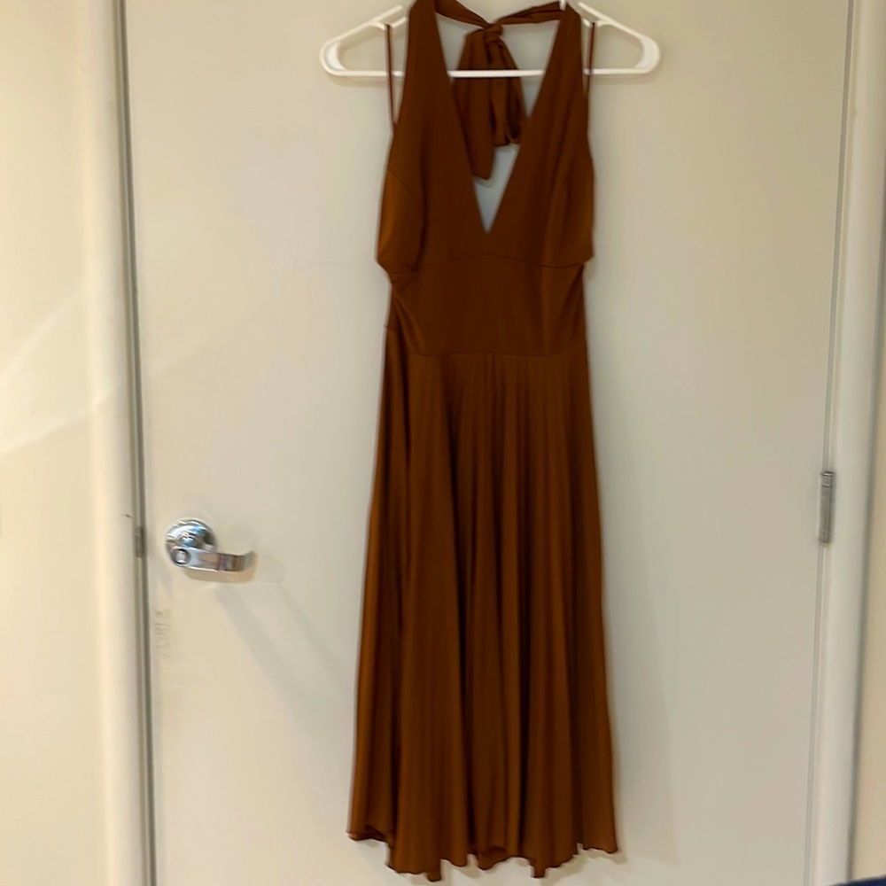 Flattering halter pleated brown midi dress in great condition!